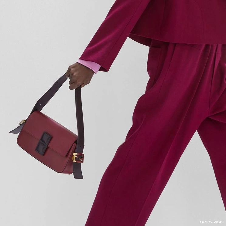 Vintage HOT Nappa Burgundy Baguette Leather Bag Medium Fendi Twist In 0731